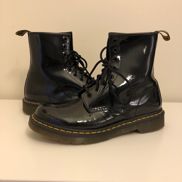 Dr. Martens Shoes - Doc Martens Women’s 1460 Patent